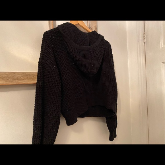 Forever 21 sweater - Picture 4 of 4